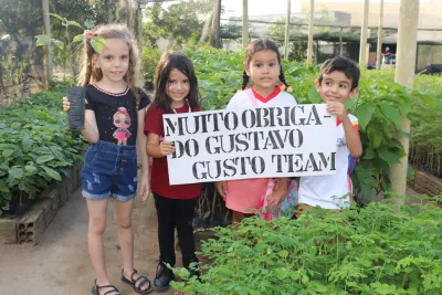 Fazenda Gustavo Gusto - 300.000 Baumsetzlinge großgezogen