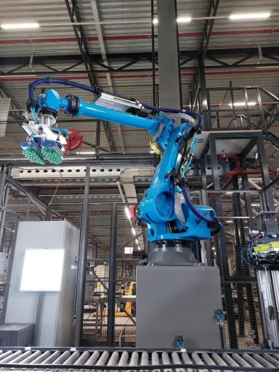 Arvato Supply Chain Solutions installiert neuen intelligenten Depalettierroboter im Warehouse