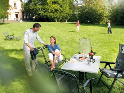 Mit acamp das eigene "Garden Office" einrichten und genießen.