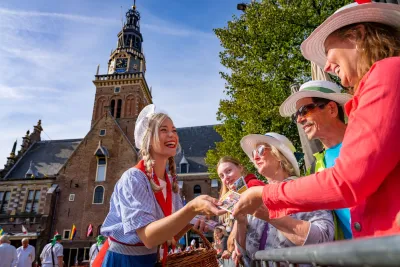 Feierliche Eröffnung: Alkmaar läutet Hollands Käsemarkt-Saison ein