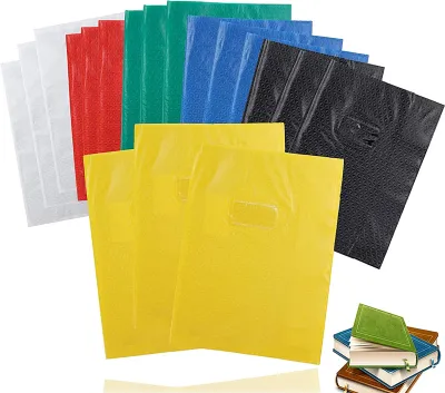 Farbiger Schutz für Bücher und Hefte